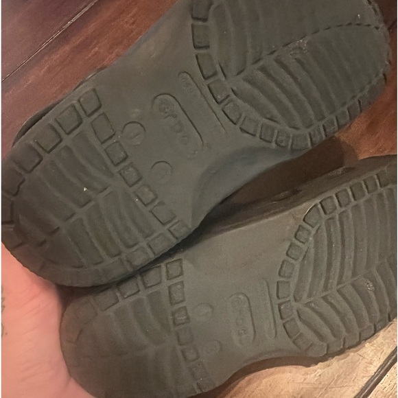 Kids Crocs size 3 - Picture 3 of 3
